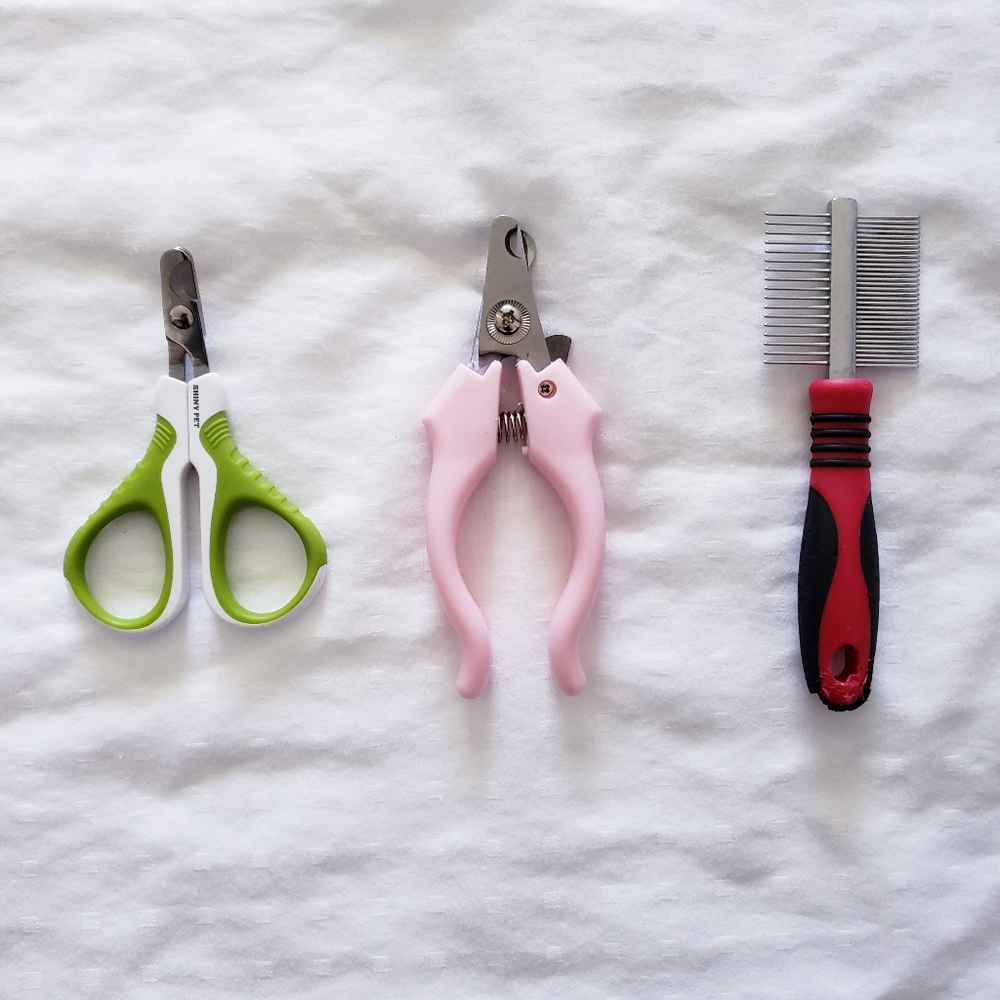 Pet Grooming Tools (Pet Nail Clipper/Pet Comb)